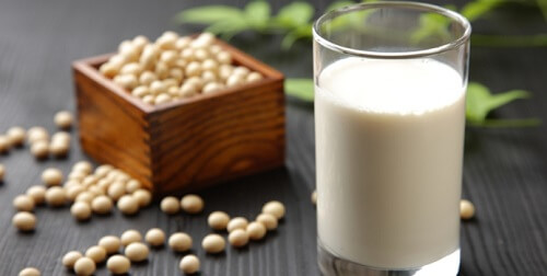 Sữa đậu nành đồ uống trị mụn hiệu quả